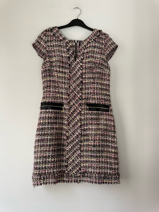 Karl Lagerfeld Dresses & Skirts - Karl Lagerfeld Paris boucle tweed sheath dress Size 10 Multi Color EUC
